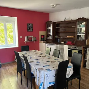 https://maison-de-village-andance.hotels-rhonealpes.com