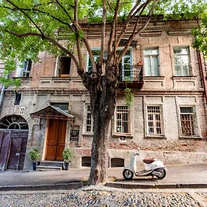 https://studio-apartment.alltbilisihotels.com