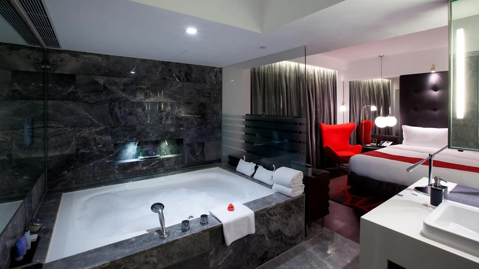 Hotel The Mira Hong Kong
